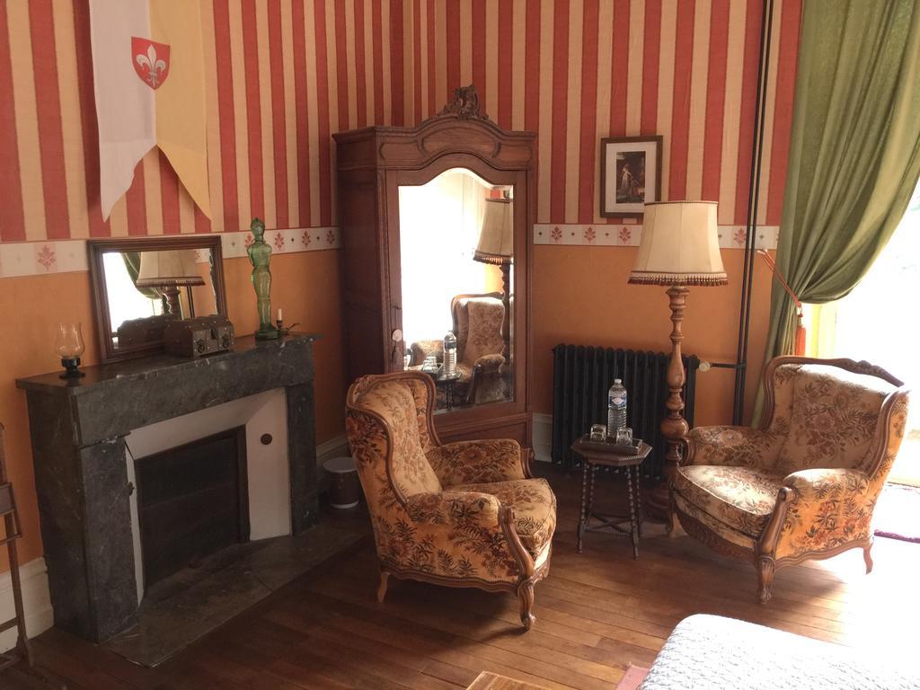 Chateau Le Breil Coron Екстериор снимка